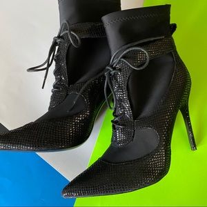 Fashion Nova Los Angeles  booties
